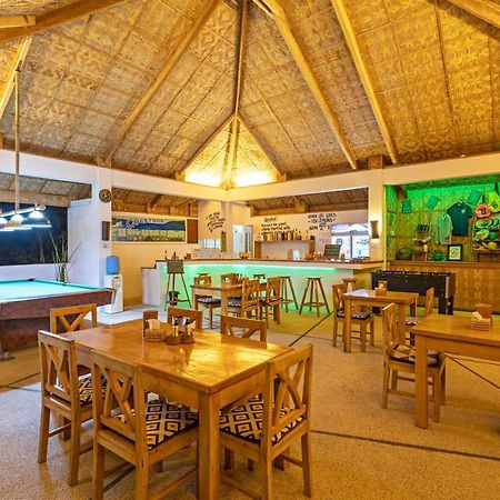 Dive Spot Asia Beach Resort Boljoon Exterior foto